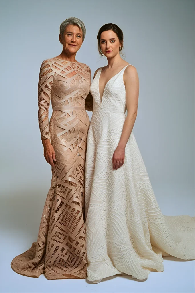 Modern Geometric Lace Sheath Mother of the Bride Dress with Champagne Underlay