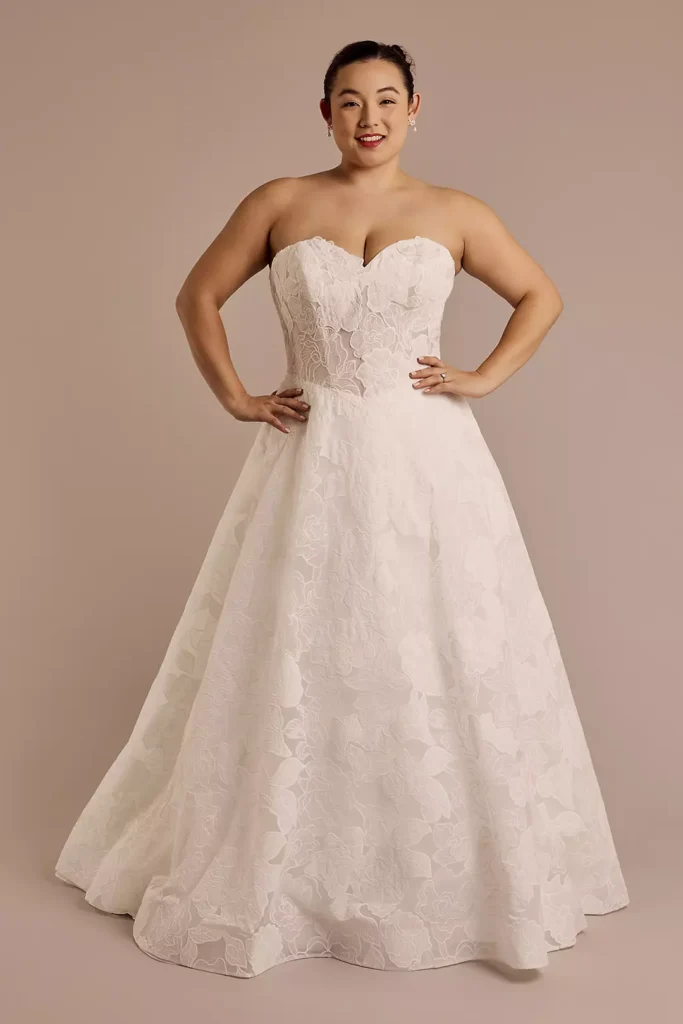 Strapless Floral Organza Ball Gown Wedding Dress