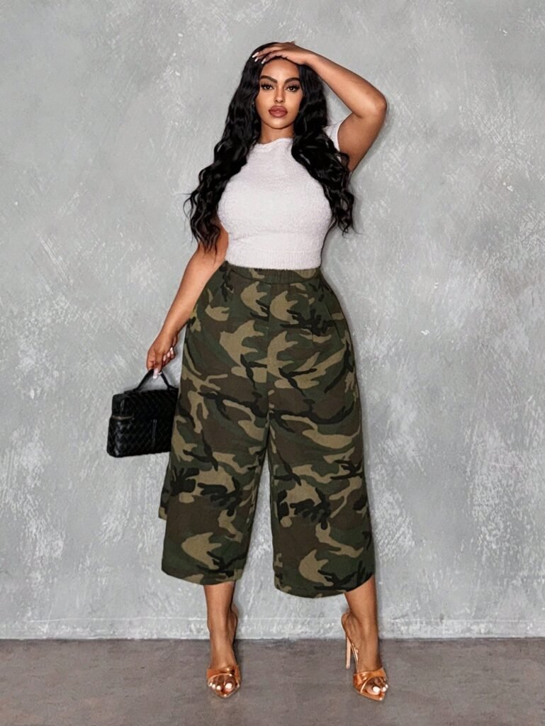 Plus Size Camo Print Cropped Wide Leg Capri Pants,Loose Olive Green Camouflage Trousers