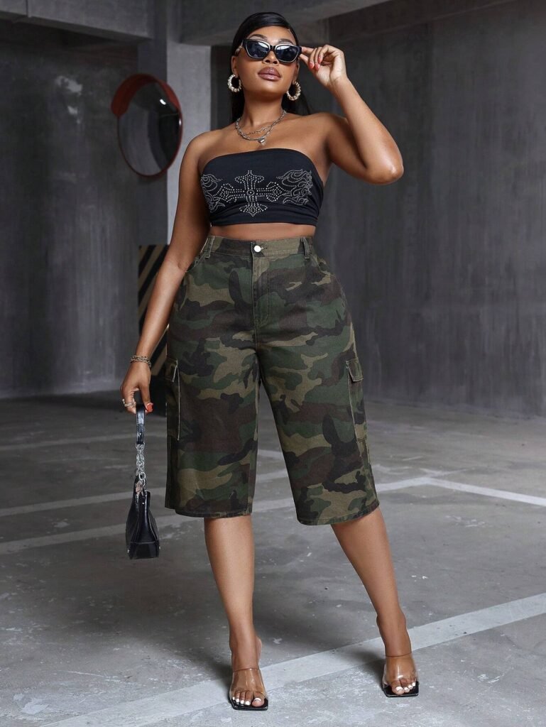 Plus Size Camouflage Cargo Shorts With Flap Pockets And Wide-Leg Design